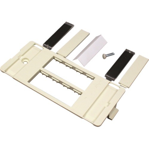 Middle Atlantic 5507-4TJFW Faceplates & Mounting Boxes Wiremold 5500 Ortronics Faceplate Fitting - Fog White (5507-4tjfw) 55074tjfw 786776138252
